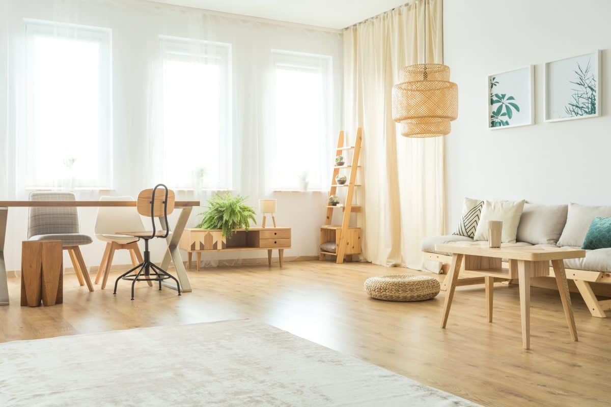 salon avec du parquet