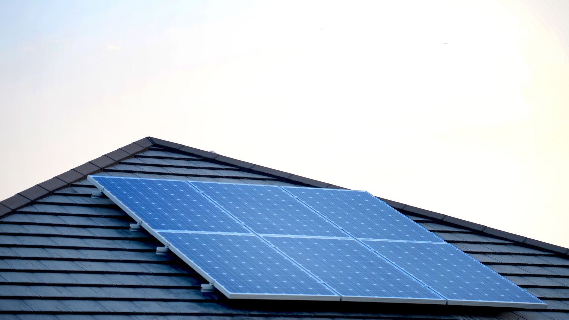kit de fixation pour panneaux solaires options et recommandations pour une installation securisee.jpeg