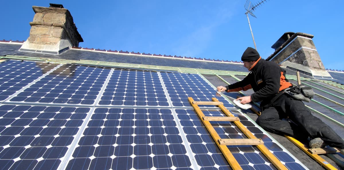 kit panneau solaire en autoconsommation produisez et consommez votre propre electricite solaire.jpeg