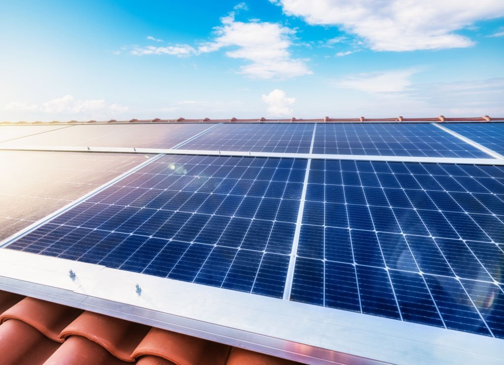 orientation des panneaux solaires maximiser leur rendement grace a une bonne position.jpeg