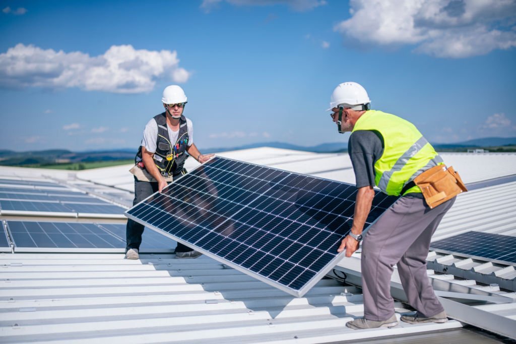 poser des panneaux solaires techniques et astuces pour une installation reussie.jpeg