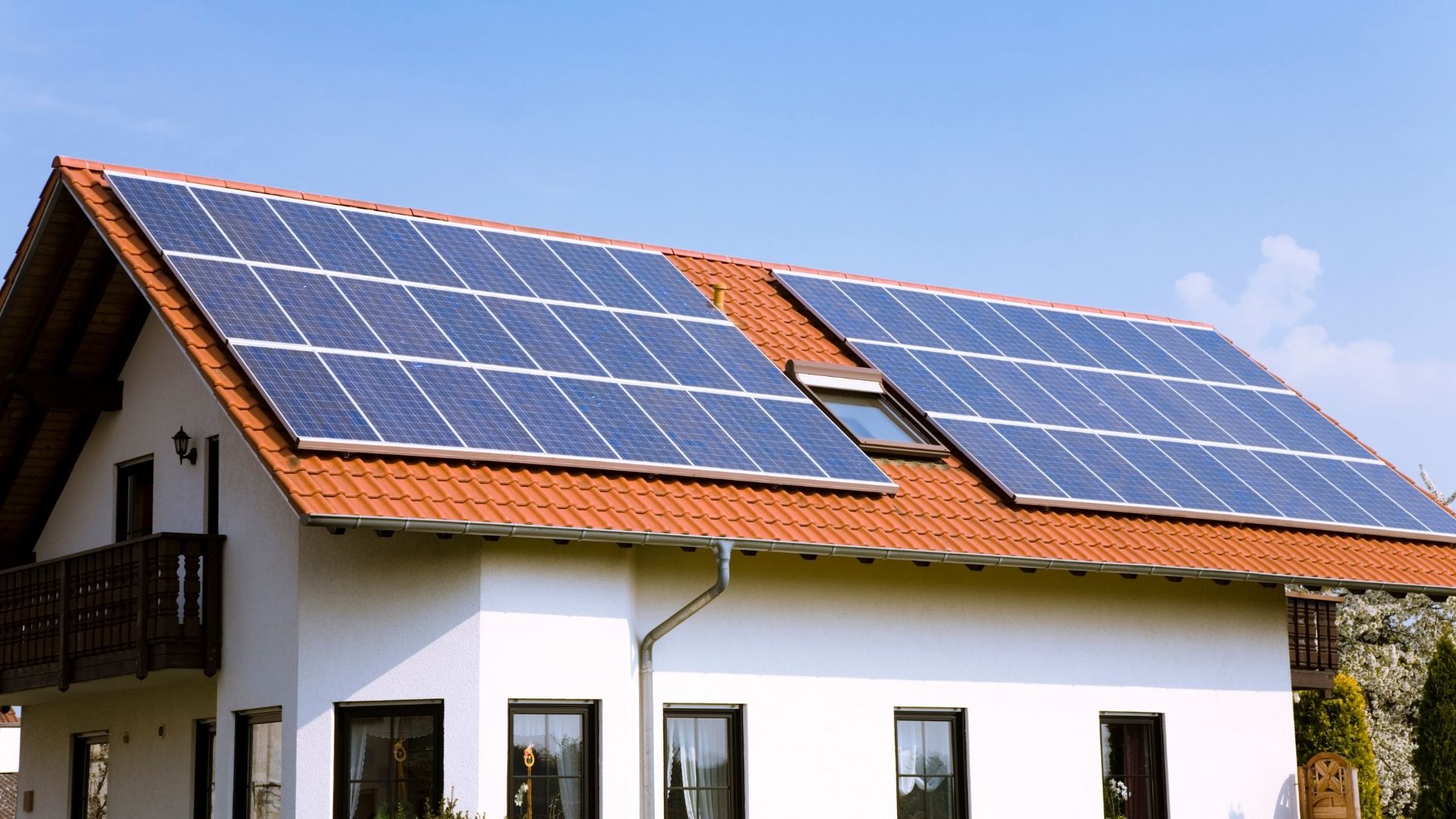 puissance des panneaux solaires calculer les besoins energetiques de votre foyer.jpeg
