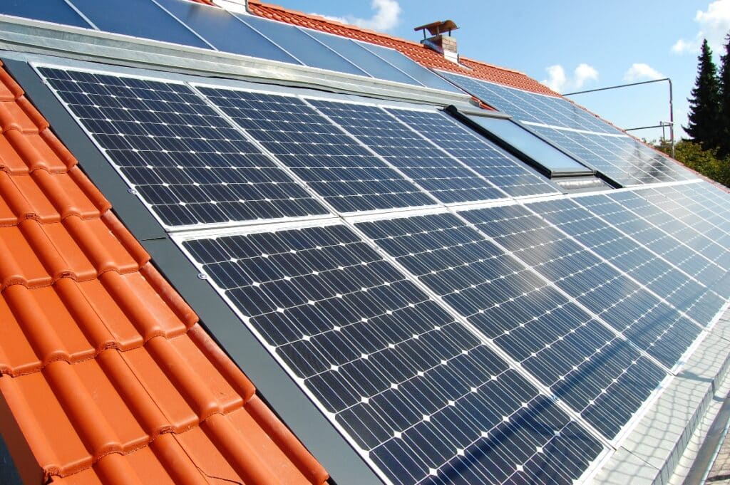 alimentation 220v par panneau solaire comment realiser une installation sure et efficace.jpeg