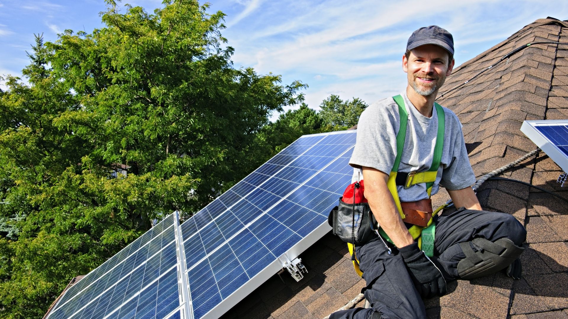 montage de panneau solaire etapes cles et astuces pour une installation efficace.jpeg